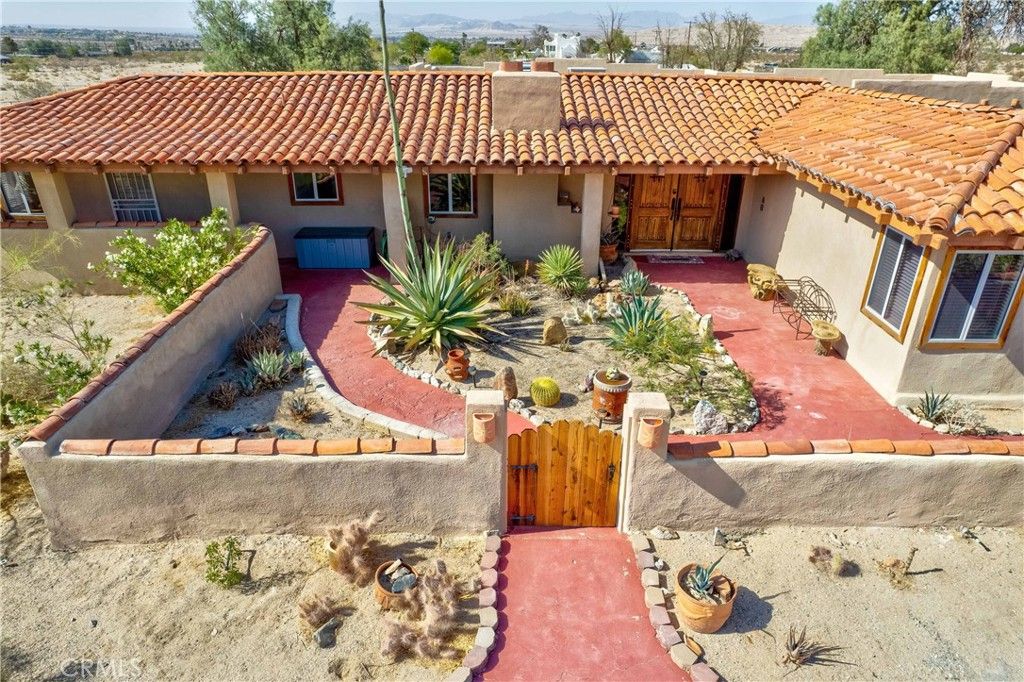 Image 38 of property listing at 74784 Foothill Drive, 29 Palms, CA 92277