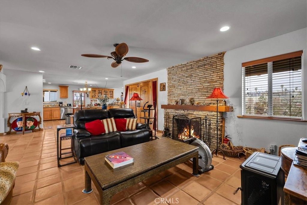 Image 4 of property listing at 74784 Foothill Drive, 29 Palms, CA 92277