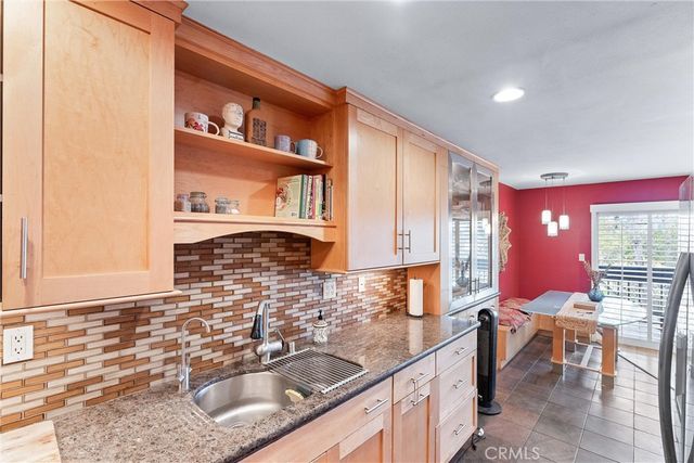 1061 Park Avenue, Long Beach, CA 90804