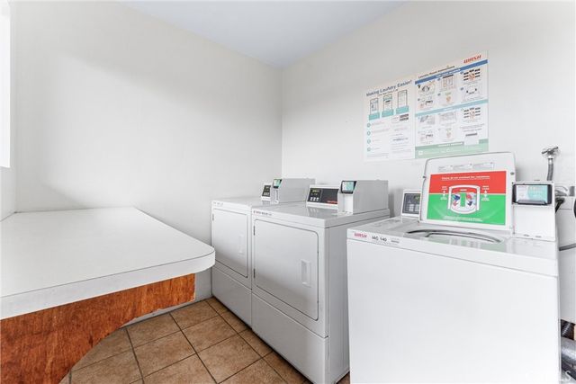 1061 Park Avenue, Long Beach, CA 90804