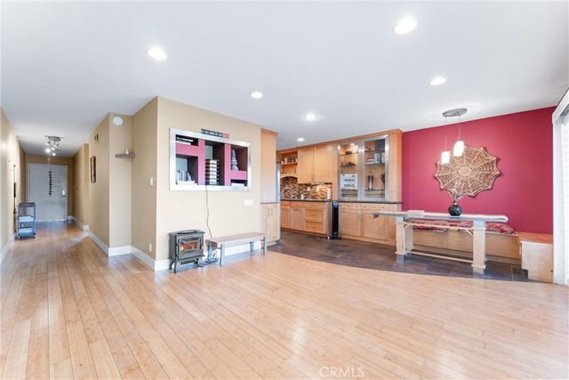 1061 Park Avenue, Long Beach, CA 90804