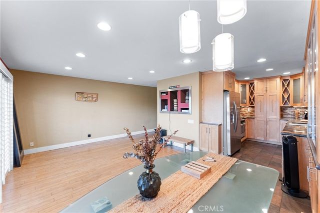 1061 Park Avenue, Long Beach, CA 90804
