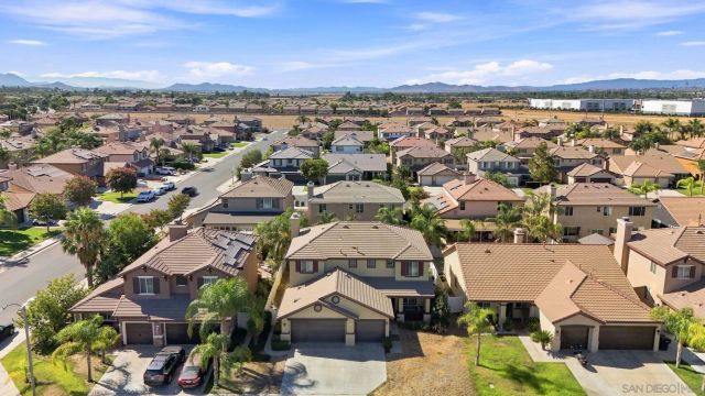 875 Seymour Way, Perris, CA 92571