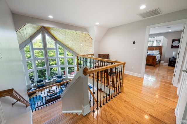 1359 Nicholas Lane, Moneta, VA 24121