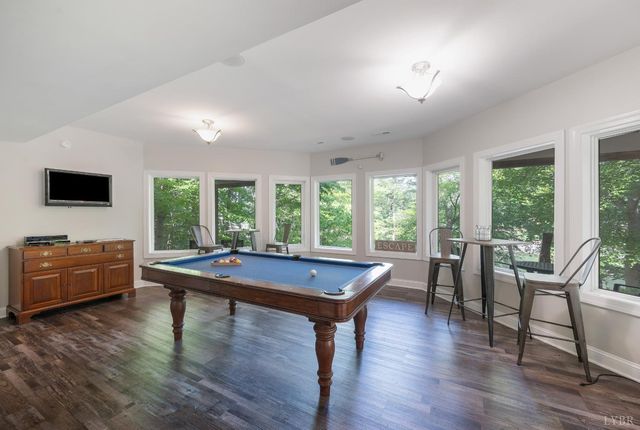 1359 Nicholas Lane, Moneta, VA 24121