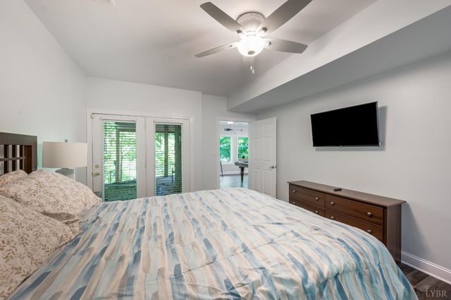 1359 Nicholas Lane, Moneta, VA 24121