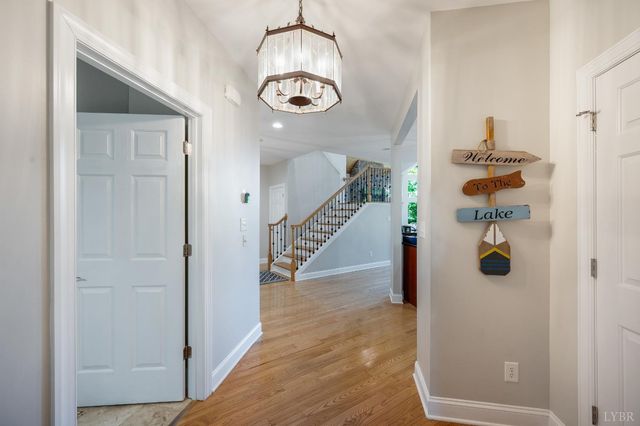 1359 Nicholas Lane, Moneta, VA 24121