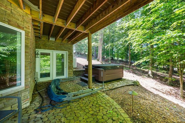 1359 Nicholas Lane, Moneta, VA 24121