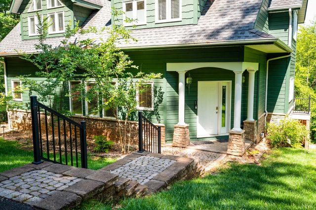 1359 Nicholas Lane, Moneta, VA 24121