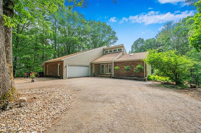 13421 Woodland Court, Big Rapids, MI 49307