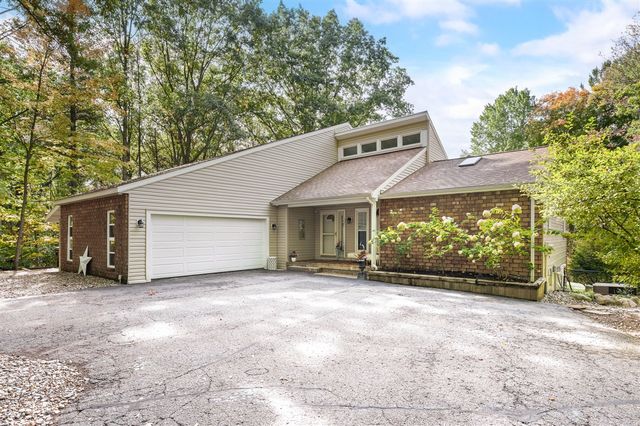 13421 Woodland Court, Big Rapids, MI 49307