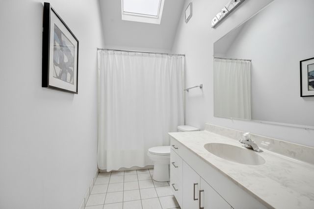 10833 Long Avenue, Oak Lawn, IL 60453