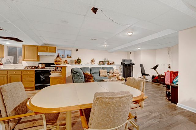 10833 Long Avenue, Oak Lawn, IL 60453