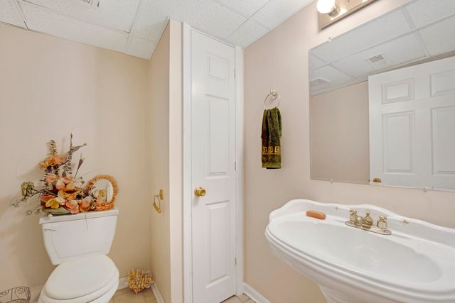 10833 Long Avenue, Oak Lawn, IL 60453