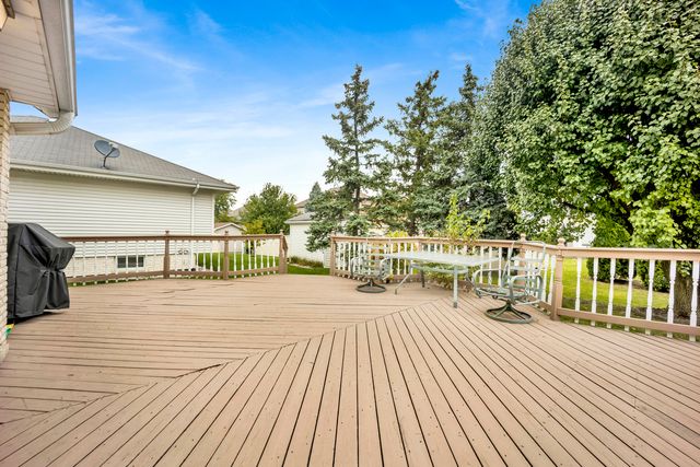 10833 Long Avenue, Oak Lawn, IL 60453