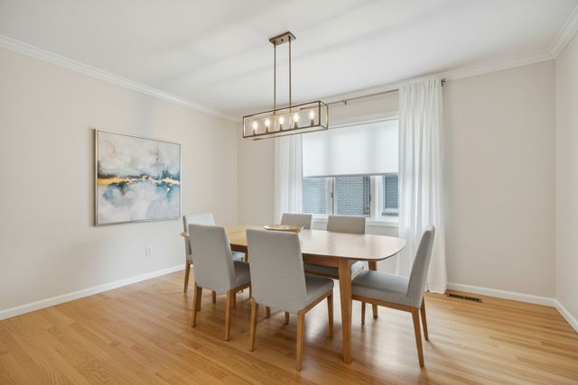 10833 Long Avenue, Oak Lawn, IL 60453