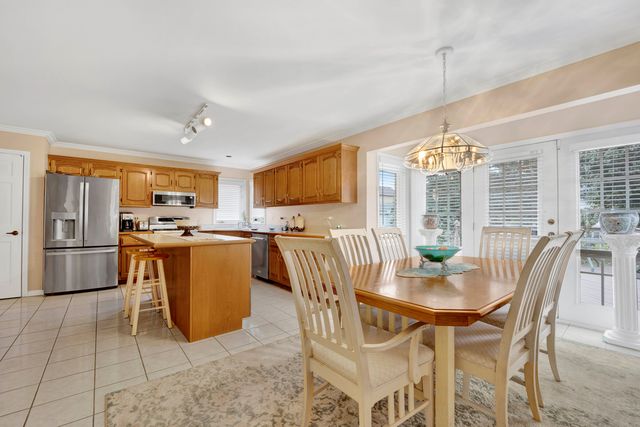 10833 Long Avenue, Oak Lawn, IL 60453