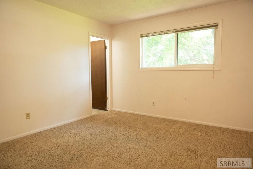 Image 11 of property listing at 1877 Caribou Street, Idaho Falls, ID 83401