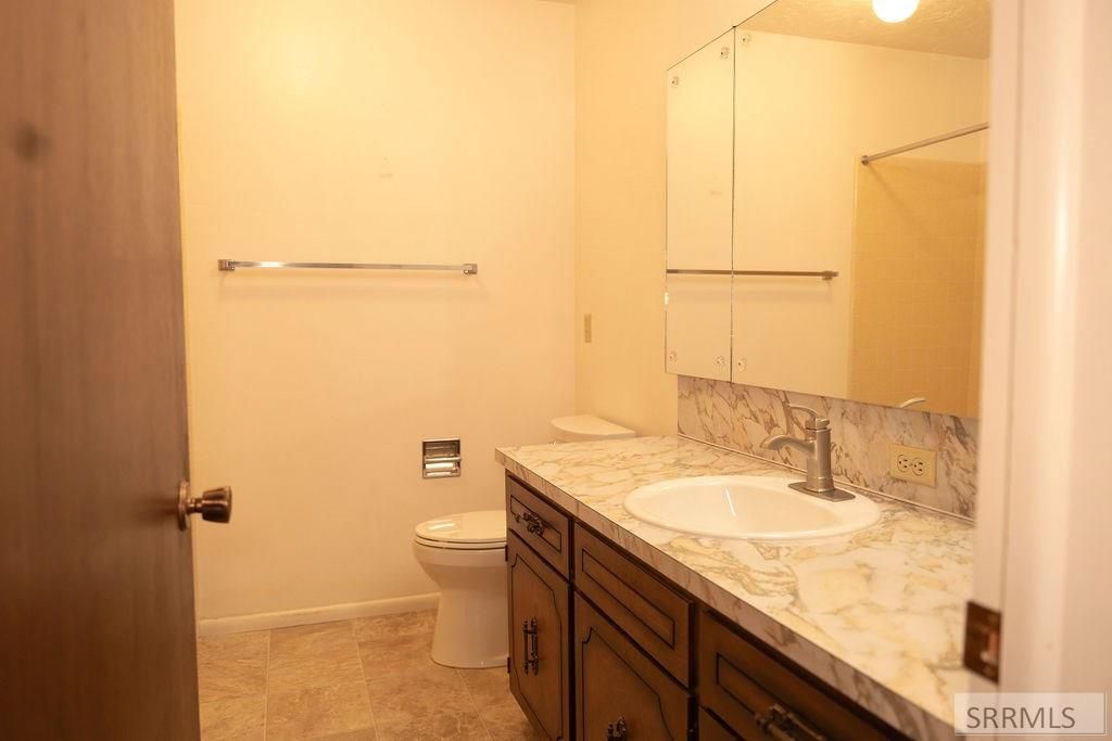 Image 18 of property listing at 1877 Caribou Street, Idaho Falls, ID 83401