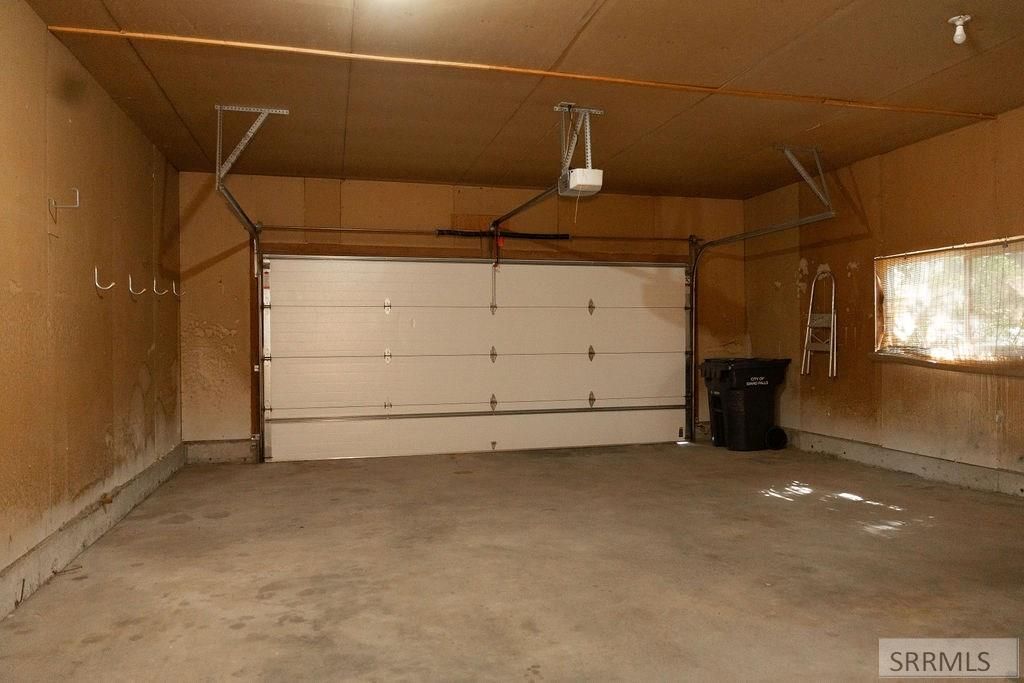 Image 33 of property listing at 1877 Caribou Street, Idaho Falls, ID 83401