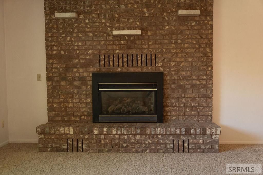 Image 8 of property listing at 1877 Caribou Street, Idaho Falls, ID 83401