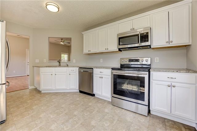 62 Roundtree Court, Dallas, GA 30132