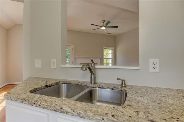 62 Roundtree Court, Dallas, GA 30132