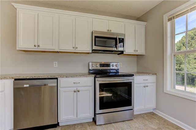 62 Roundtree Court, Dallas, GA 30132