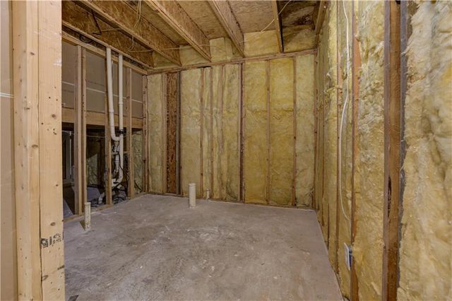 62 Roundtree Court, Dallas, GA 30132