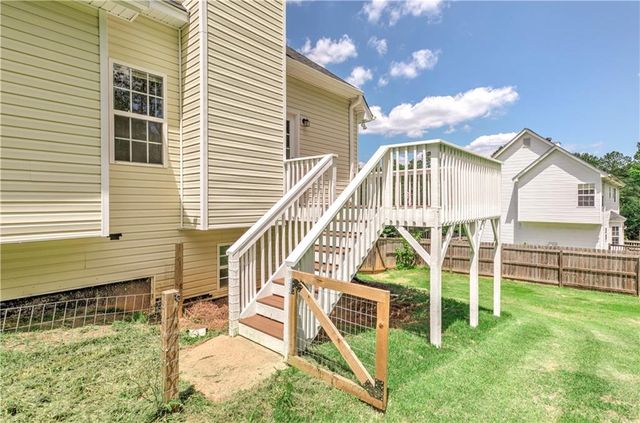 62 Roundtree Court, Dallas, GA 30132