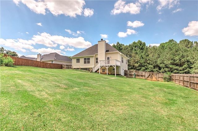 62 Roundtree Court, Dallas, GA 30132
