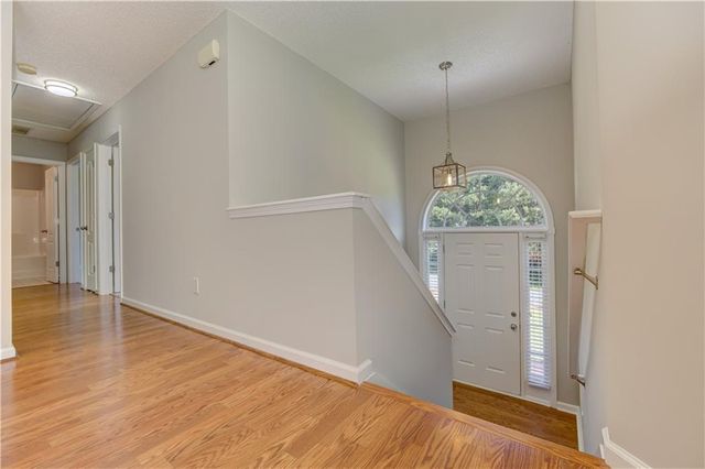 62 Roundtree Court, Dallas, GA 30132