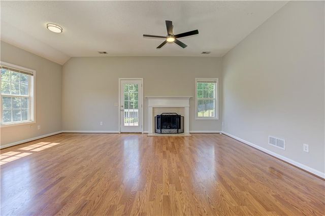 62 Roundtree Court, Dallas, GA 30132