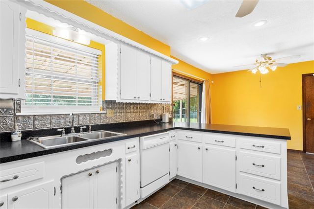 1317 Sue Lane, Choctaw, OK 73020