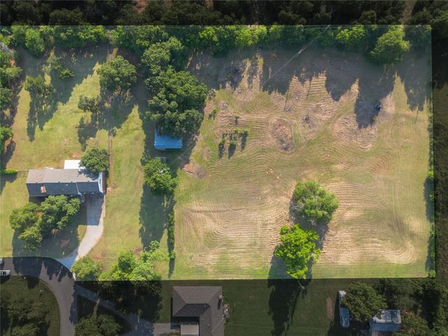 1317 Sue Lane, Choctaw, OK 73020