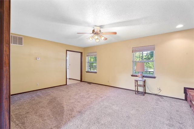 1317 Sue Lane, Choctaw, OK 73020