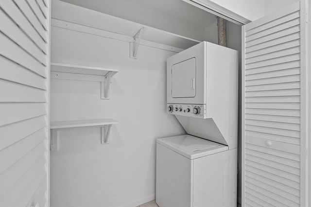 1908 NW 4th Avenue 207, Boca Raton, FL 33432