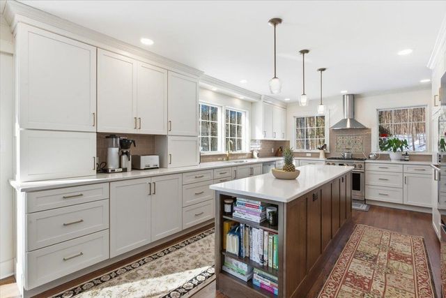 557 Bennett Hill Road, Shaftsbury, VT 05262