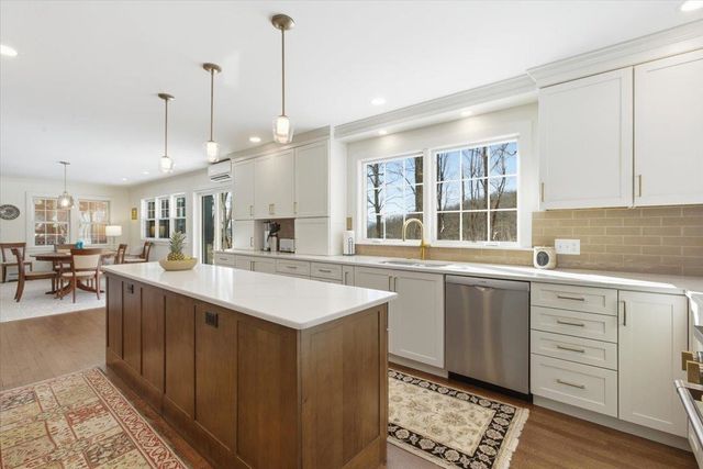 557 Bennett Hill Road, Shaftsbury, VT 05262