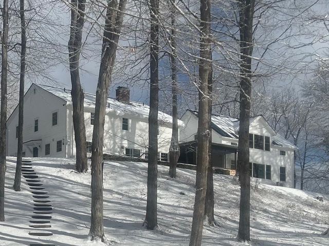 557 Bennett Hill Road, Shaftsbury, VT 05262