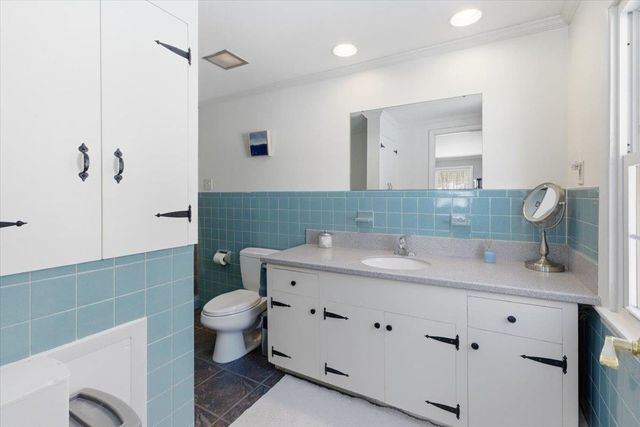 557 Bennett Hill Road, Shaftsbury, VT 05262