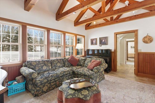 557 Bennett Hill Road, Shaftsbury, VT 05262