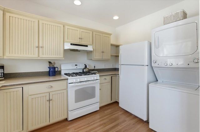 557 Bennett Hill Road, Shaftsbury, VT 05262