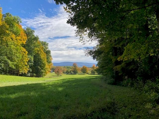 557 Bennett Hill Road, Shaftsbury, VT 05262