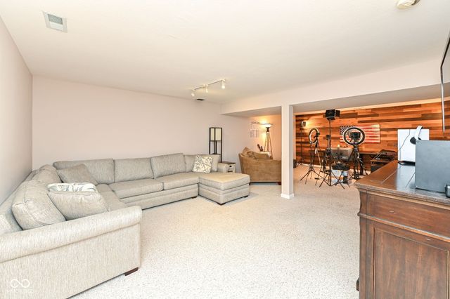 19388 Golden Meadow Way, Noblesville, IN 46060