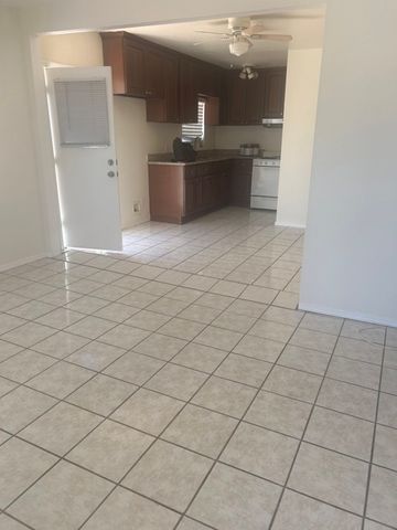 908 E Brett Street, Inglewood, CA 90302