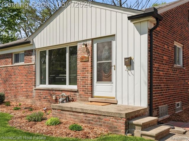 30132 Westfield Street, Livonia, MI 48150