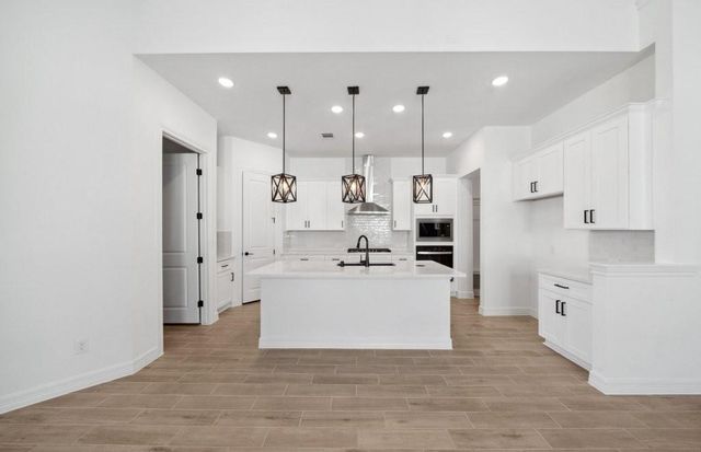 2707 Ballast Green Dr Drive, Texas City, TX 77568