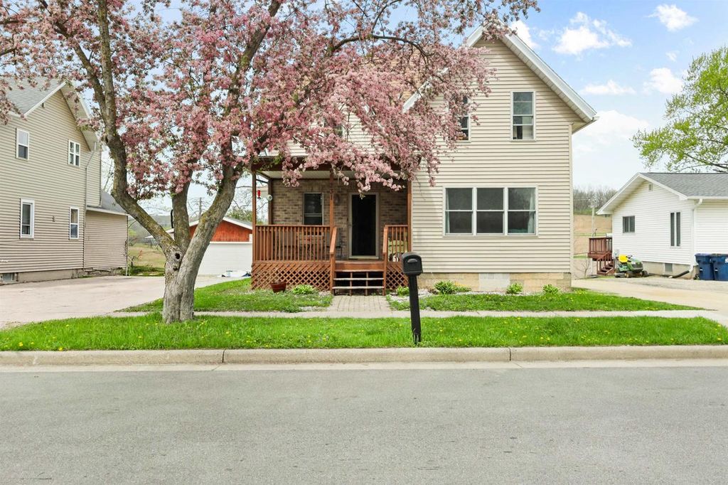 231 Main Street, Deerfield, WI 53531