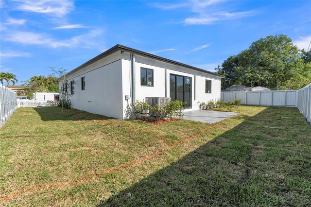 2947 NW 9th St, Fort Lauderdale, FL 33311
